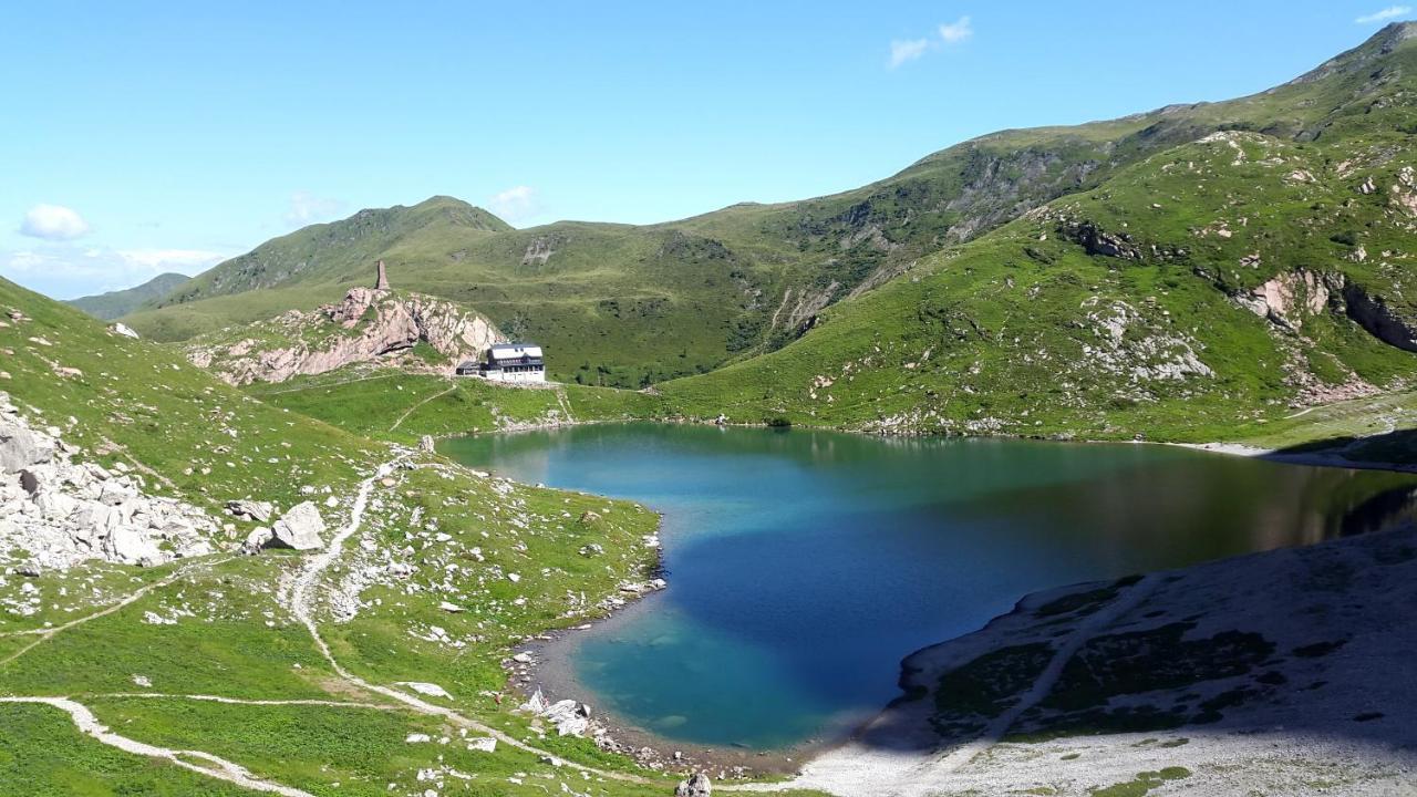 Gasthof Wacht Untertilliach Exteriör bild